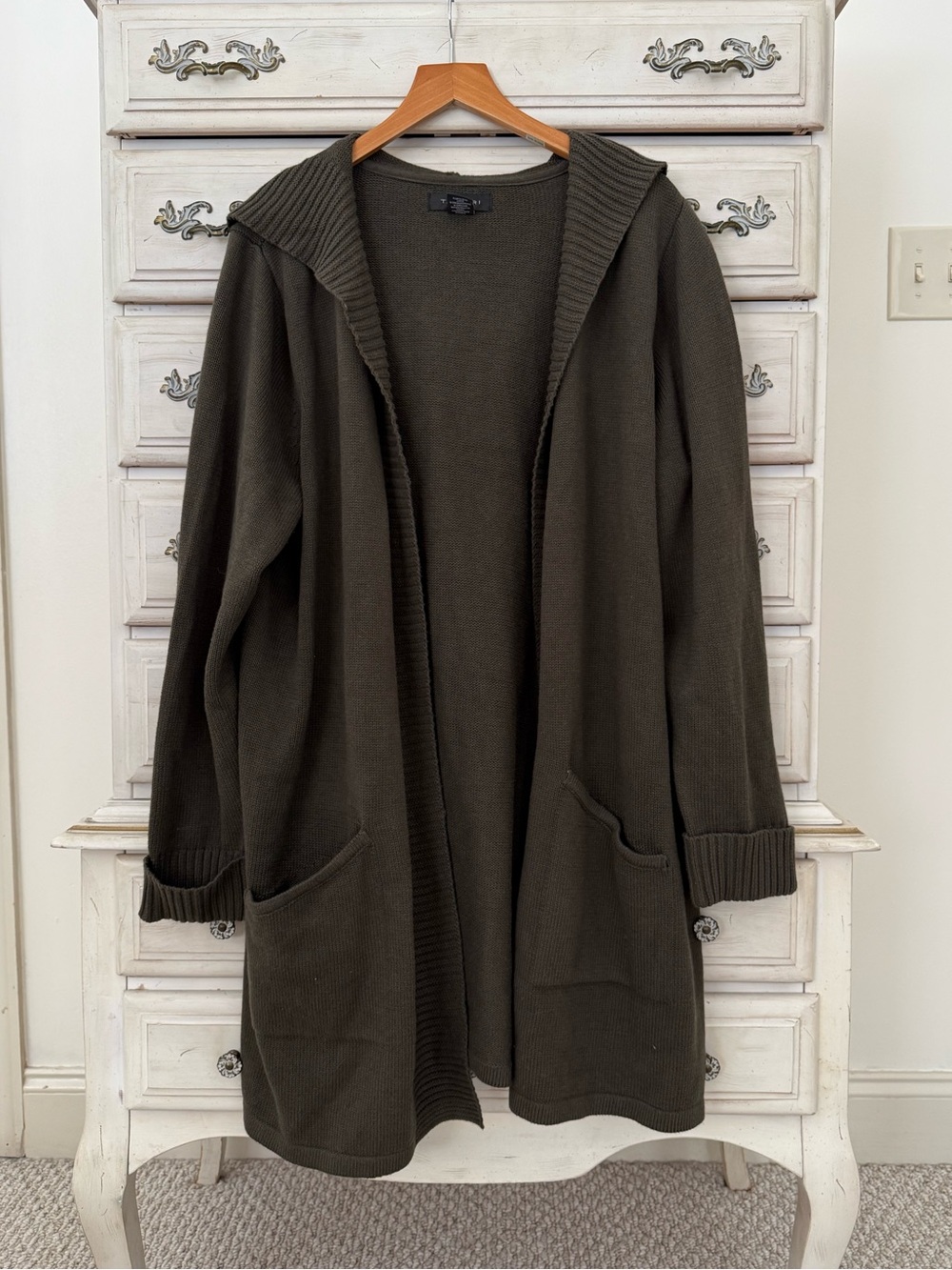 Tahari Olive Cotton Pocketed Cardigan